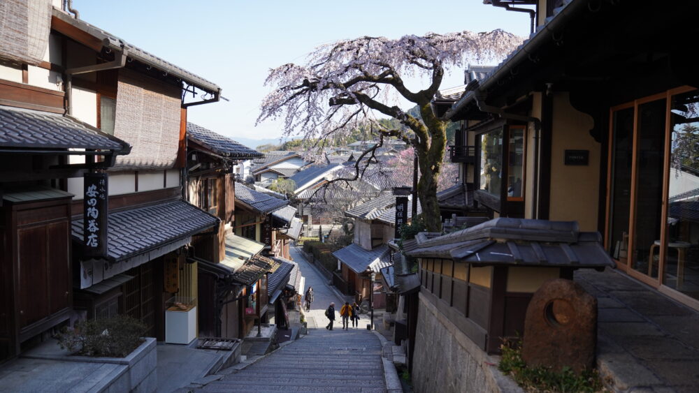 On the way to Kiyomizu-dera temple early in the morning