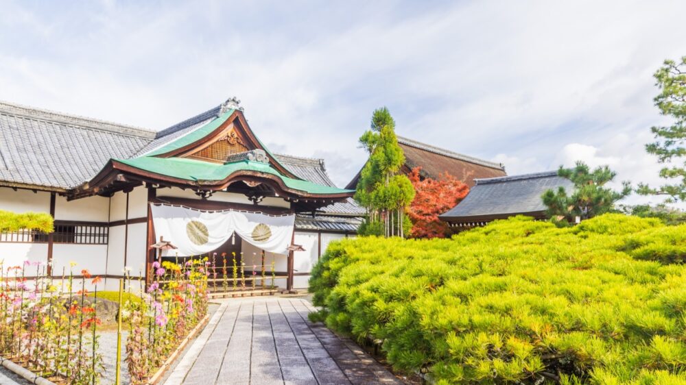 Entrance of Daikakuji Temple